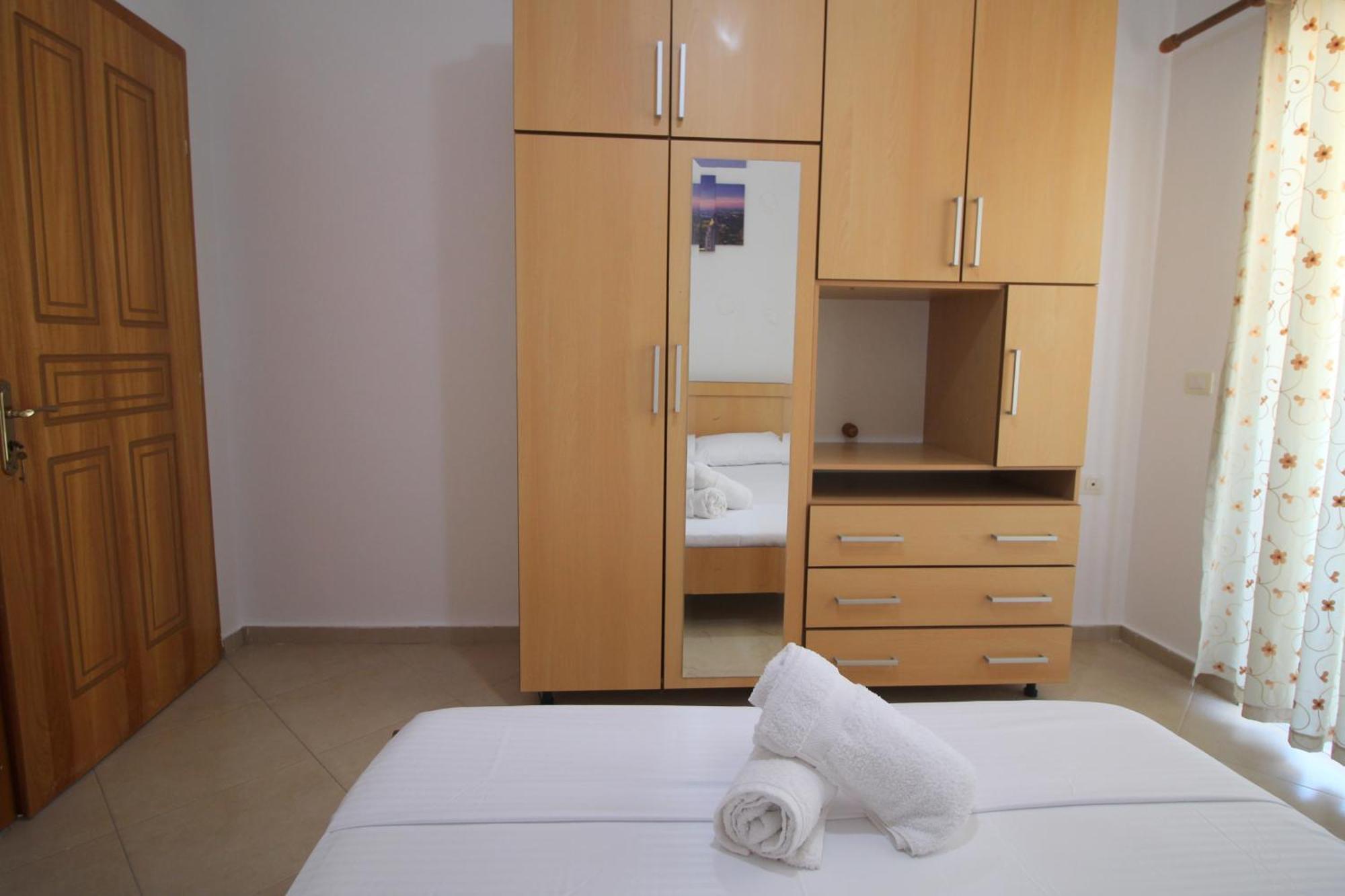 July Seaview Apartments Saranda Dış mekan fotoğraf